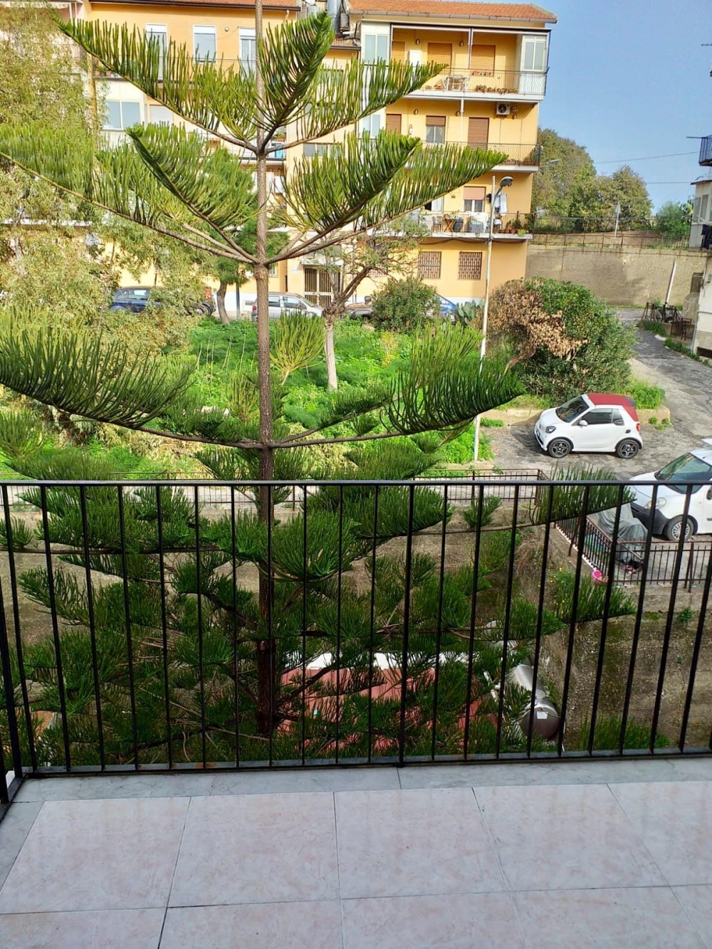 Locale commerciale in affitto a Messina
